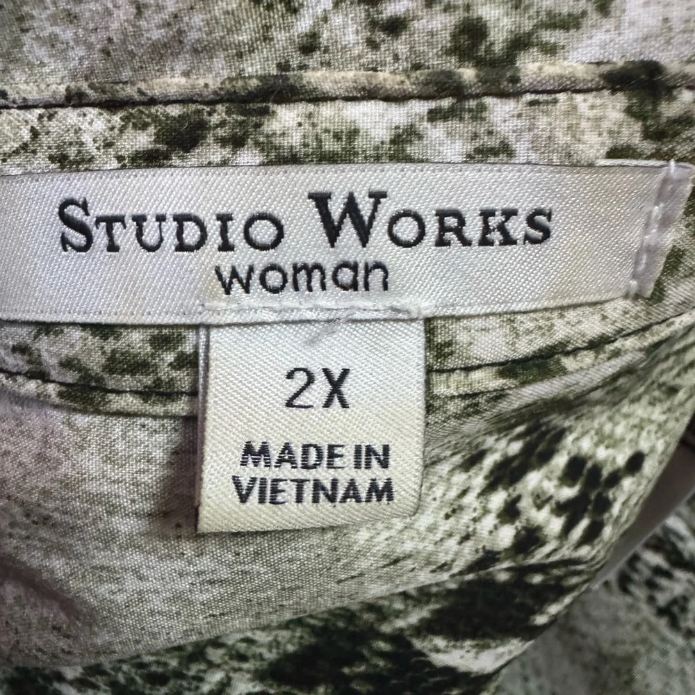 Studio Works Men's Monochrome Snake Print Shirt Jacket - Picture 7 of 9